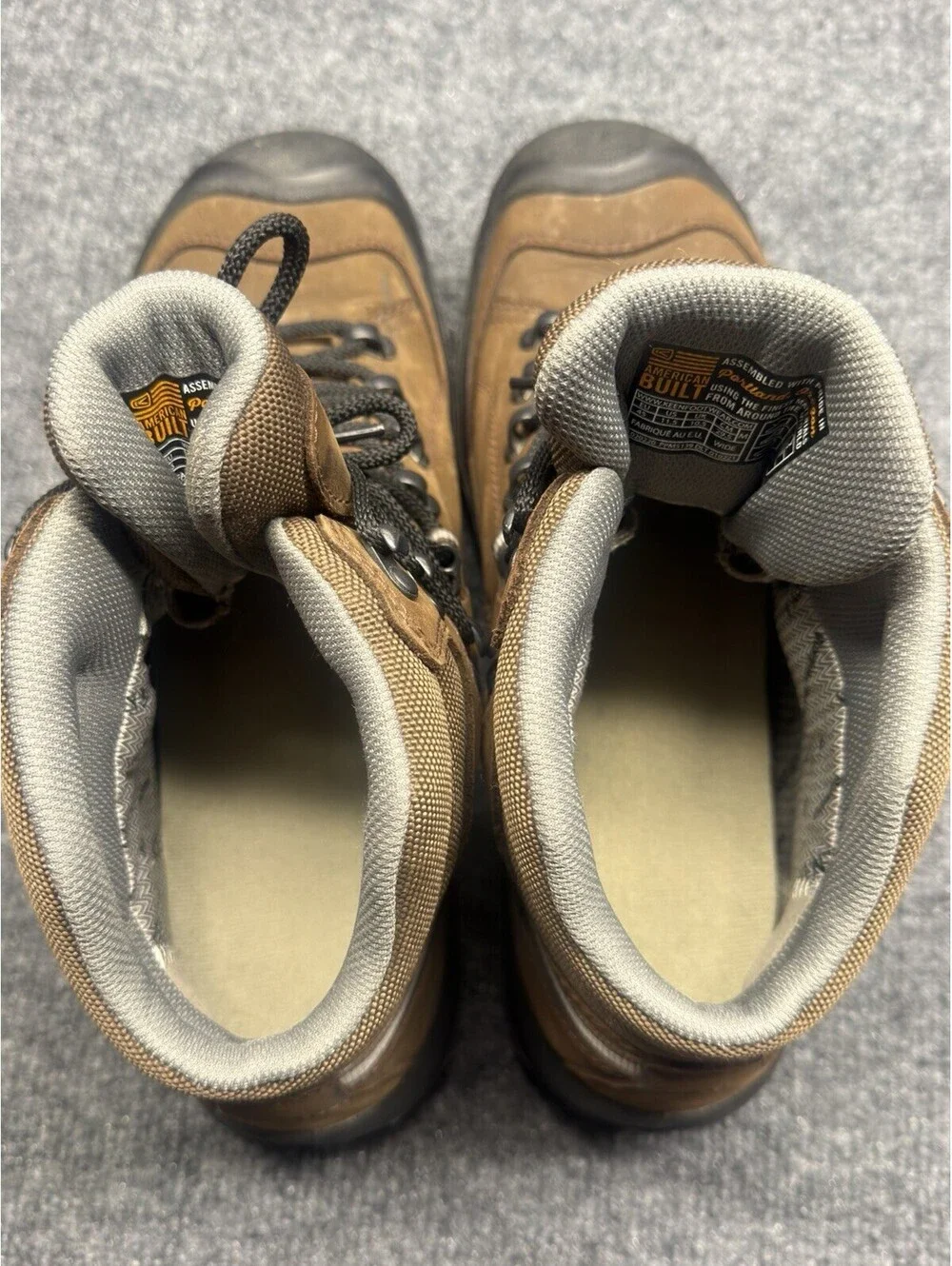 KEEN Durand II Mid Waterproof Hiking Boots for Men -   Size 11.5 WIDE